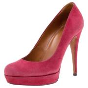 Pre-owned Suede heels Gucci Vintage , Red , Dames