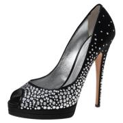 Pre-owned Satin heels Casadei Pre-owned , Black , Dames