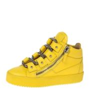 Pre-owned Leather sneakers Giuseppe Zanotti Pre-owned , Yellow , Dames