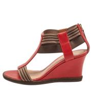 Pre-owned Leather sandals Fendi Vintage , Red , Dames
