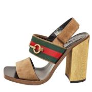 Pre-owned Suede sandals Gucci Vintage , Brown , Dames