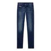 Slank model met schone constructie en essentiële details Diesel , Blue...