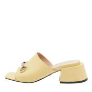 Pre-owned Leather sandals Gucci Vintage , Yellow , Dames