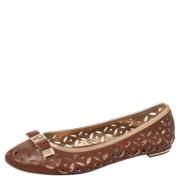 Pre-owned Leather flats Carolina Herrera Pre-owned , Brown , Dames