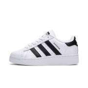 Stijlvolle Superstar XLG W Sneakers Adidas , White , Dames