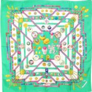 Pre-owned Silk scarves Hermès Vintage , Green , Dames