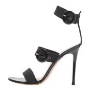 Pre-owned Plastic sandals Gianvito Rossi Pre-owned , Black , Dames