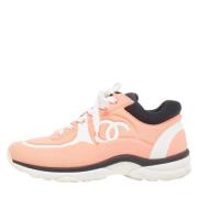 Pre-owned Plastic sneakers Chanel Vintage , Pink , Dames