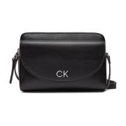 Zwarte Schoudertas PU Leer Metalen Logo Calvin Klein , Black , Dames