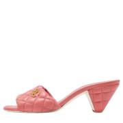 Pre-owned Leather sandals Chanel Vintage , Pink , Dames