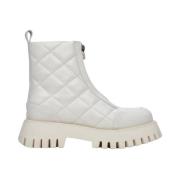 Witte leren gewatteerde winter enkellaarzen Estro , White , Dames