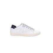 Vintage-geïnspireerde Leren Sneaker met Geperforeerd Logo P448 , White...