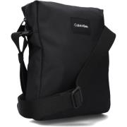 Must Reporter Zwarte Textiel Tas Calvin Klein , Black , Heren