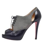 Pre-owned Fabric boots Christian Louboutin Pre-owned , Black , Dames