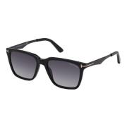Stijlvolle zonnebril in glanzend zwart/grijs Tom Ford , Black , Heren