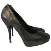 Pre-owned Leather heels Gucci Vintage , Gray , Dames