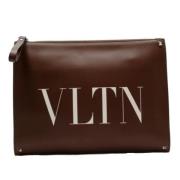 Pre-owned Fabric clutches Valentino Vintage , Brown , Dames