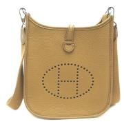 Pre-owned Leather shoulder-bags Hermès Vintage , Beige , Dames