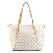 Pre-owned Fabric shoulder-bags Louis Vuitton Vintage , White , Dames