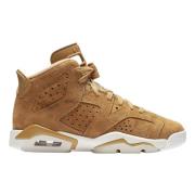 Retro Wheat Limited Edition Sneaker Nike , Brown , Dames