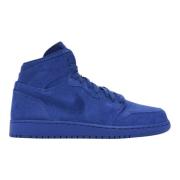 Blauwe Suede Retro Limited Edition Sneakers Nike , Blue , Dames