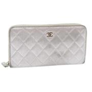 Pre-owned Leather wallets Chanel Vintage , Gray , Dames