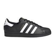 Klassieke Sneaker met Voetbal en Skateboard Invloeden Adidas , Black ,...