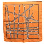 Pre-owned Silk scarves Hermès Vintage , Orange , Dames