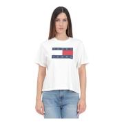 Witte Streetwear T-shirt met Vlag Badge Tommy Jeans , White , Dames