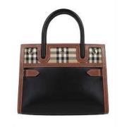 Stijlvolle Tas voor elke Gelegenheid Burberry , Black , Dames