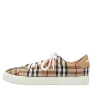 Pre-owned Canvas sneakers Burberry Vintage , Beige , Dames