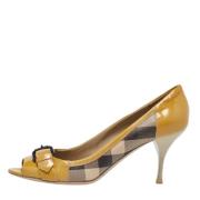 Pre-owned Coated canvas heels Burberry Vintage , Yellow , Dames