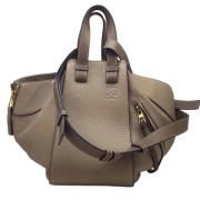 Pre-owned Leather handbags Loewe Pre-owned , Beige , Dames