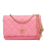 Pre-owned Leather crossbody-bags Chanel Vintage , Pink , Dames