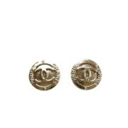 Pre-owned Metal earrings Chanel Vintage , Yellow , Dames