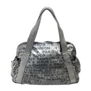 Pre-owned Fabric totes Chanel Vintage , Gray , Dames