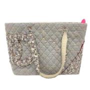 Pre-owned Fabric chanel-bags Chanel Vintage , Gray , Dames