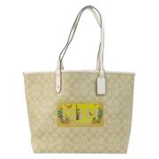 Pre-owned Plastic shoulder-bags Coach Pre-owned , Beige , Dames