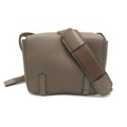 Pre-owned Leather shoulder-bags Loewe Pre-owned , Gray , Dames