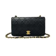 Pre-owned Leather crossbody-bags Chanel Vintage , Black , Dames