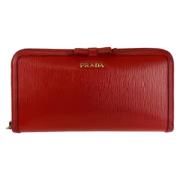 Pre-owned Leather wallets Prada Vintage , Red , Dames