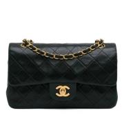 Pre-owned Leather shoulder-bags Chanel Vintage , Black , Dames