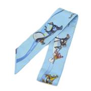 Pre-owned Silk scarves Hermès Vintage , Blue , Unisex