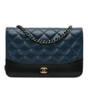 Pre-owned Leather crossbody-bags Chanel Vintage , Blue , Dames