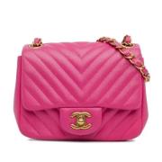 Pre-owned Leather crossbody-bags Chanel Vintage , Pink , Dames