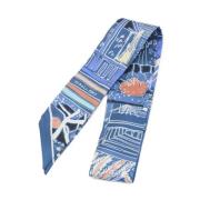 Pre-owned Silk scarves Hermès Vintage , Blue , Dames