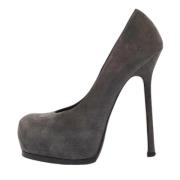 Pre-owned Suede heels Yves Saint Laurent Vintage , Gray , Dames