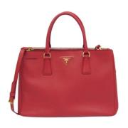 Pre-owned Leather handbags Prada Vintage , Red , Dames