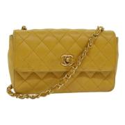 Pre-owned Leather chanel-bags Chanel Vintage , Yellow , Dames