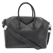 Pre-owned Leather handbags Givenchy Pre-owned , Black , Dames